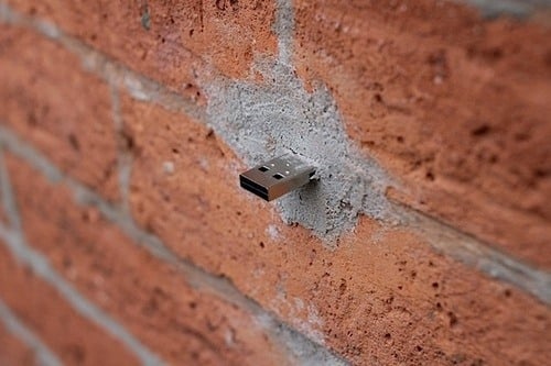 ¿Qué es la ingeniería social y por qué debes preocuparte? RINKU | Hacking ético desde Ø 1 ejemplo de baiting en ciberseguridad